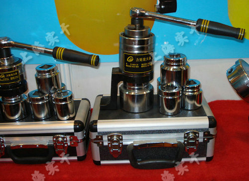 扭力扳手倍增器圖片