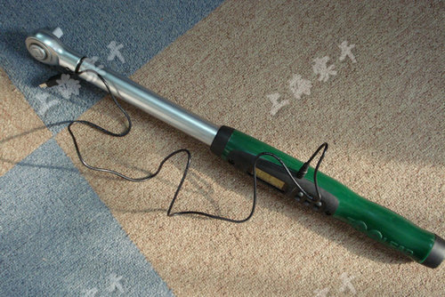 連電腦數顯扭力扳手圖片