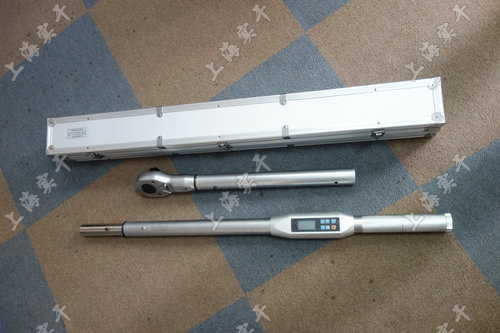 ���@Ť������