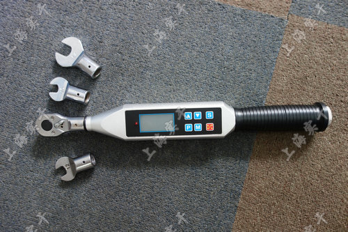 ���@Ť������